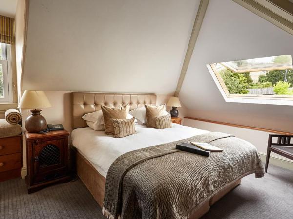 Dorian House Boutique B&B - Free Parking! : photo 2 de la chambre chambre lit king-size exécutive - vue sur jardin ou ville