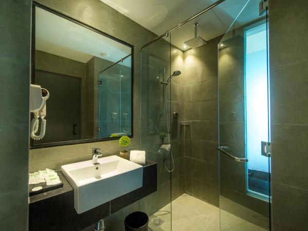 ibis Styles Kota Kinabalu Inanam : photo 3 de la chambre chambre double supérieure