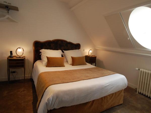 Domaine de Bayeux : photo 1 de la chambre petite chambre simple mansardée - bâtiment principal