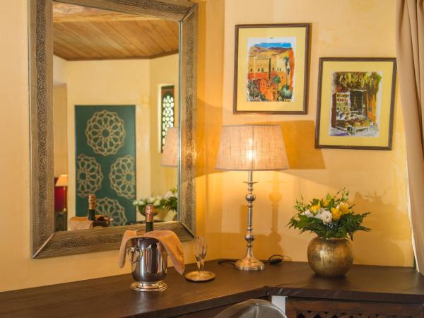 La Villa Majorelle : photo 7 de la chambre suite lit king-size - vue sur piscine