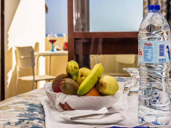 Aeromar Beach Hotel : photo 5 de la chambre chambre double supérieure avec balcon - vue sur mer ou rivière