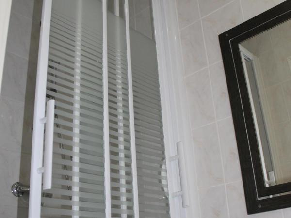 Hotel The Originals du Grand Monarque Nantes Gare : photo 5 de la chambre chambre simple confort