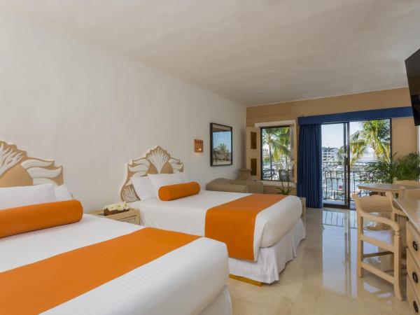 Flamingo Vallarta Hotel & Marina : photo 4 de la chambre chambre lits jumeaux avec vue