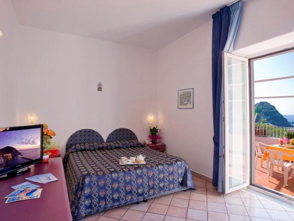 Hotel Residence S.Angelo : photo 2 de la chambre suite junior avec balcon