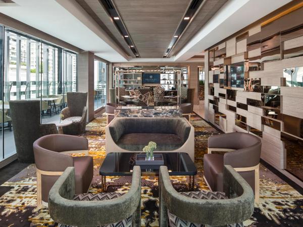 Solitaire Bangkok Sukhumvit 11 : photo 7 de la chambre suite avec jacuzzi et balcon (Étages supérieurs)