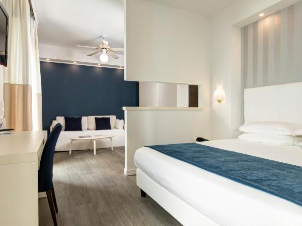 Hotel Byron Bellavista : photo 1 de la chambre suite junior avec balcon