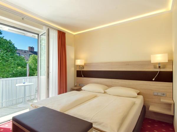Hotel Kriemhild am Hirschgarten : photo 7 de la chambre chambre double