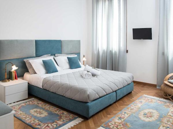 B&B Villa Romano : photo 3 de la chambre chambre lit king-size - vue sur jardin