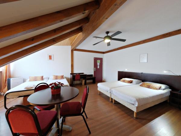 Calvy : photo 8 de la chambre chambre quadruple