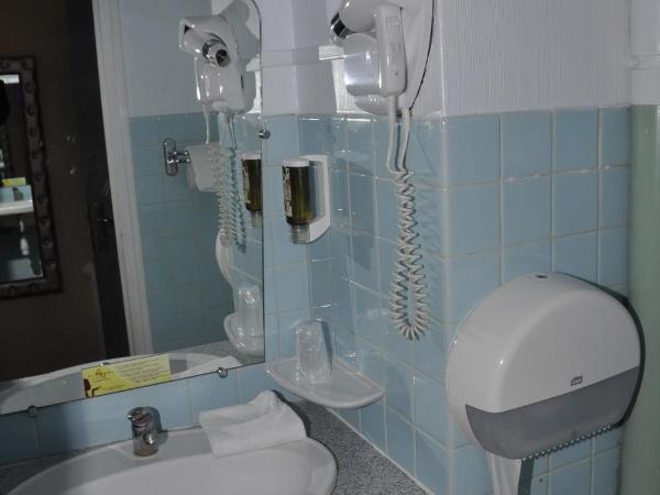 Citotel Hôtel Cesar : photo 4 de la chambre chambre simple supérieure