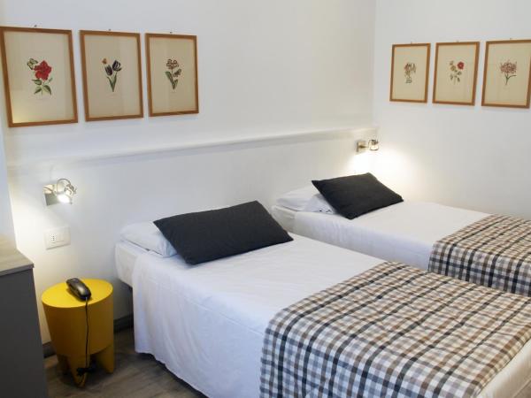 Hotel Bernina : photo 8 de la chambre chambre lits jumeaux