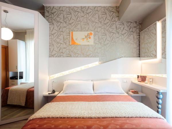 Hotel Ombretta Mare : photo 5 de la chambre chambre double supérieure
