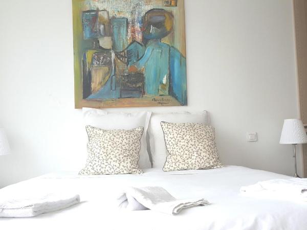 Hotel Sable Et Soleil - Port, Plage et spa : photo 5 de la chambre suite avec terrasse et jacuzzi privé
