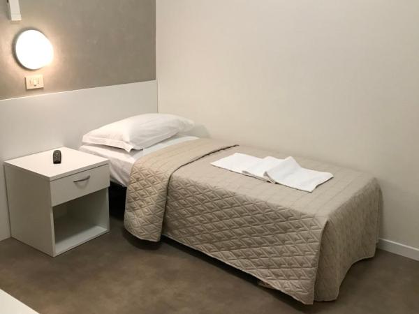 Hotel Cristina : photo 3 de la chambre chambre simple Économique