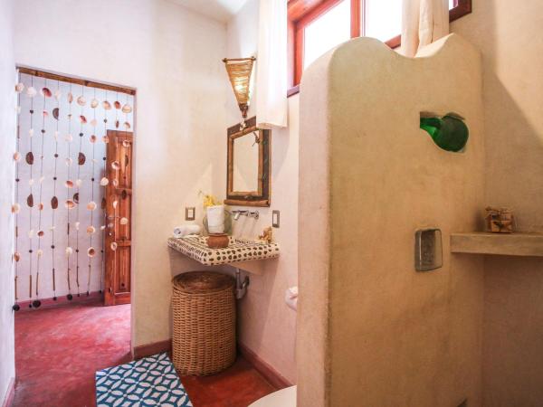 Corazon De Jade Tulum : photo 4 de la chambre room with king bed with balcony garden view and private bathroom