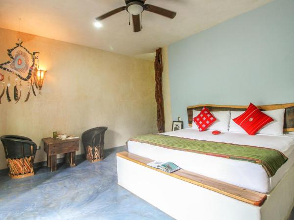 Corazon De Jade Tulum : photo 3 de la chambre room with king bed with terrace garden view and private bathroom