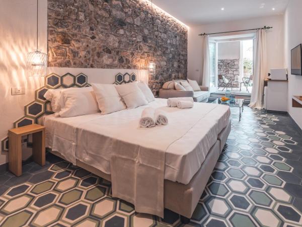 Médousa Bistrot & Suites : photo 4 de la chambre suite lit king-size