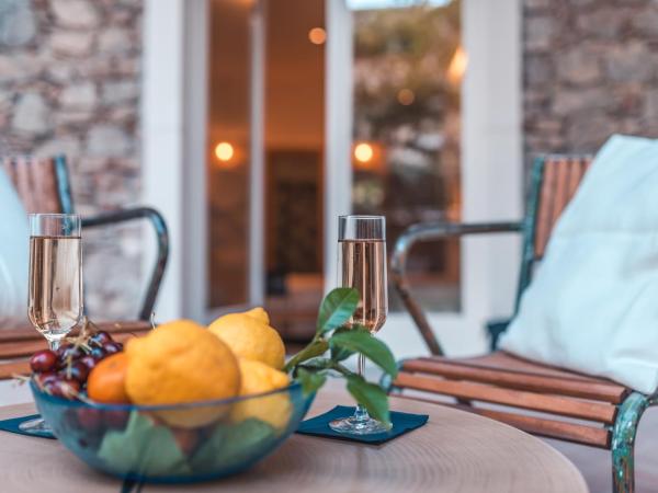 Médousa Bistrot & Suites : photo 5 de la chambre suite junior avec terrasse