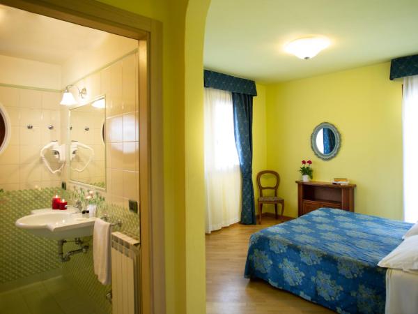 Hotel Ristorante Piccolo Chianti : photo 2 de la chambre chambre double ou lits jumeaux - silencieuse