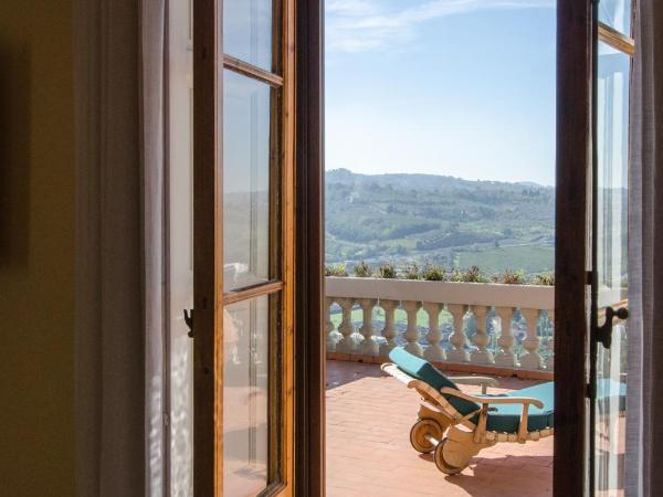 Villa La Piccioncina Firenze : photo 6 de la chambre chambre triple avec terrasse