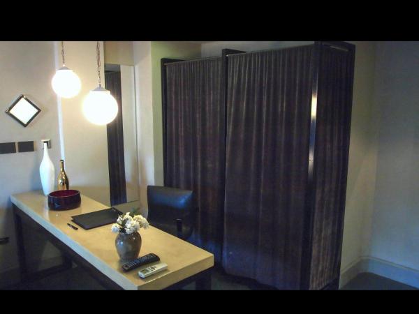 Prodeo Hotel + Lounge : photo 1 de la chambre suite lit queen-size standard