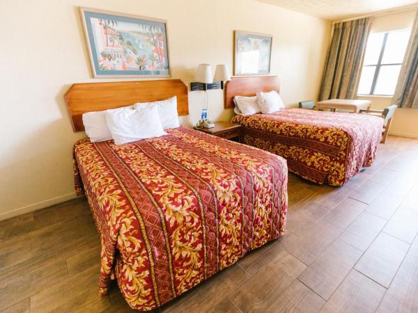 Summer Breeze Motel : photo 2 de la chambre chambre double avec 2 lits doubles - non-fumeurs