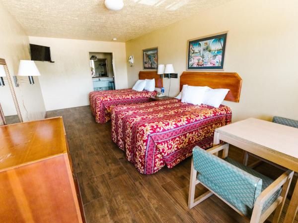 Summer Breeze Motel : photo 6 de la chambre chambre double avec 2 lits doubles - non-fumeurs