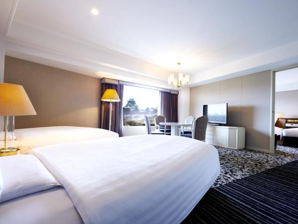 Hotel New Otani Osaka : photo 2 de la chambre suite familiale non-fumeur - vue sur château