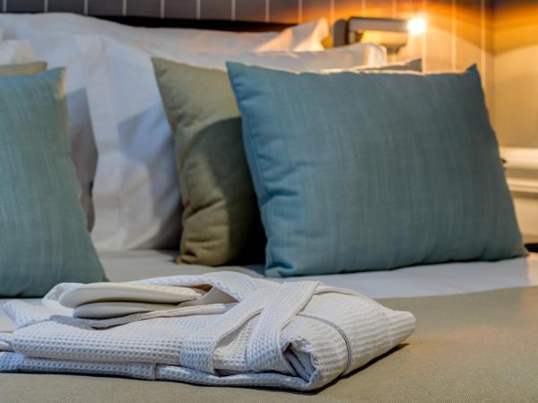 Hotel da Baixa : photo 6 de la chambre petite chambre double - vue intérieure