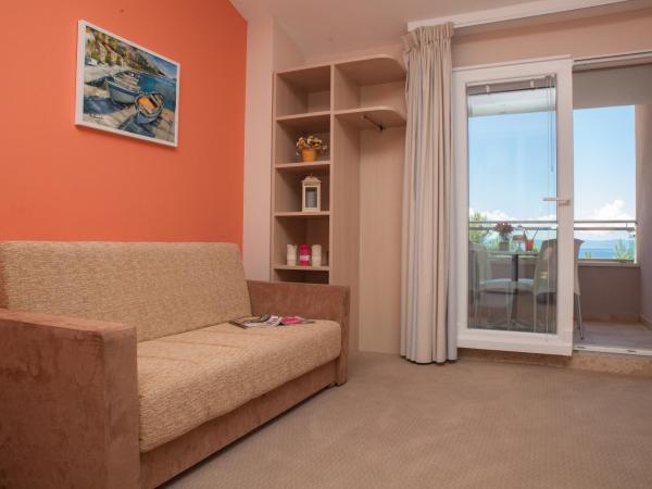 Hotel Maritimo : photo 7 de la chambre appartement 1 chambre avec balcon et vue sur mer