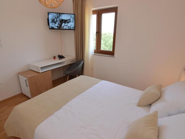 Hotel Natura Vilanija : photo 10 de la chambre chambre double