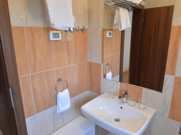 Hotel Natura Vilanija : photo 5 de la chambre chambre double ou lits jumeaux