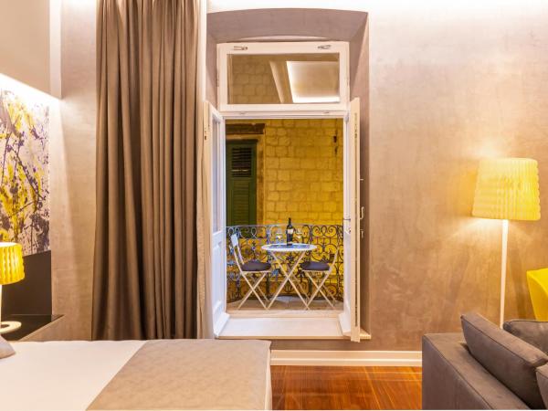 Dubrovnik Palace W apartment : photo 8 de la chambre chambre double ou lits jumeaux deluxe avec balcon