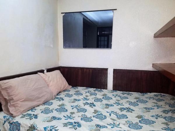 Roma Rooms Please confirm availability : photo 3 de la chambre chambre double Économique