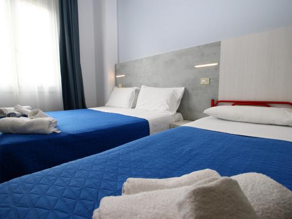 Hotel Kim : photo 2 de la chambre chambre triple