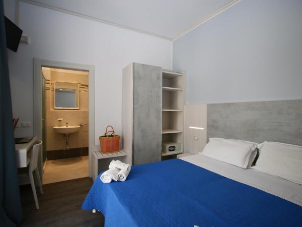 Hotel Kim : photo 9 de la chambre chambre triple