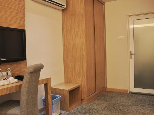 Prescott Hotel Bukit Bintang : photo 9 de la chambre family junior (no window)