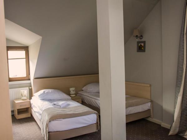 Dworek Jabłonna : photo 4 de la chambre chambre double standard
