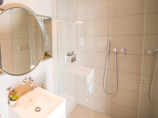 Mosaic by Ona : photo 2 de la chambre suite junior avec balcon