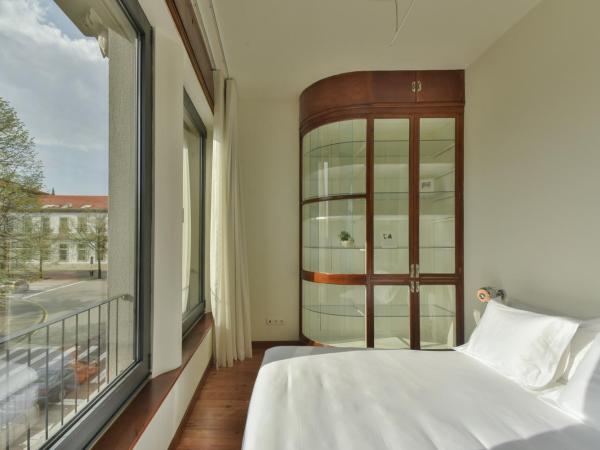 Republica 157 Guest House : photo 2 de la chambre chambre double - vue sur jardin