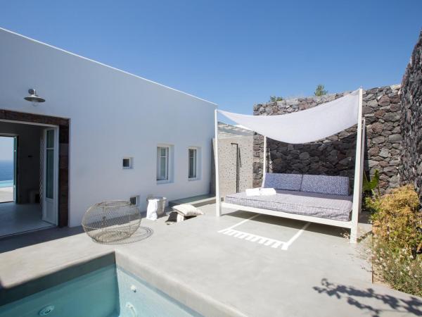 Erosantorini Estate : photo 2 de la chambre suite spa lune de miel avec jacuzzi extérieur - vue sur caldera