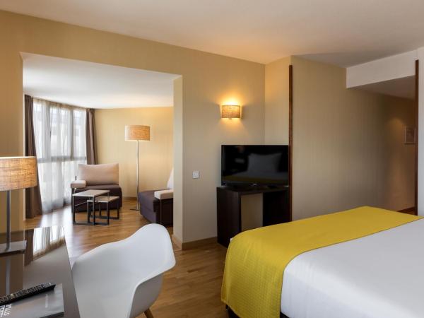 Rafaelhoteles Atocha : photo 3 de la chambre chambre familiale