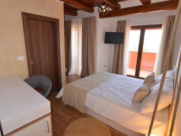 Hotel Natura Vilanija : photo 3 de la chambre chambre double avec balcon