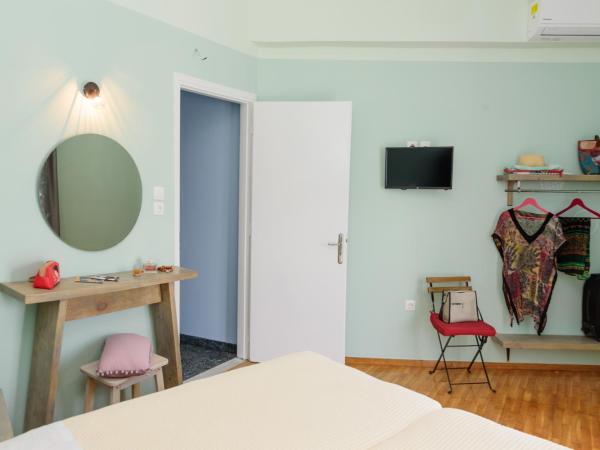 Kalamata Art Rooms : photo 7 de la chambre appartement 1 chambre avec balcon