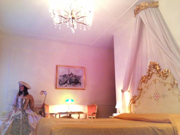 Hotel At Leonard : photo 5 de la chambre chambre quadruple