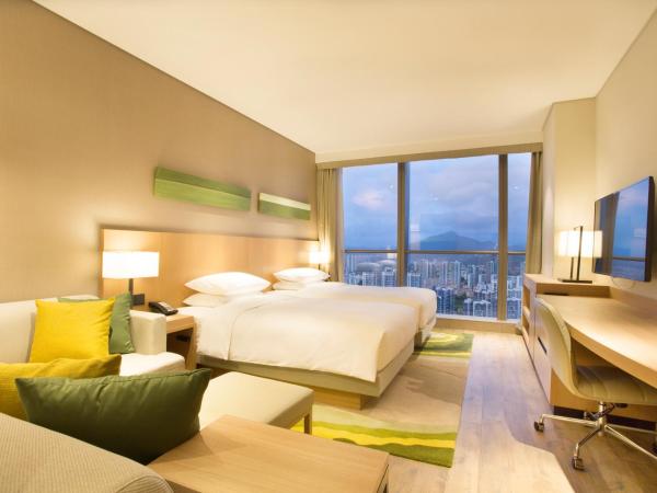 Hyatt Place Sanya City Center : photo 6 de la chambre chambre lits jumeaux avec canapé-lit