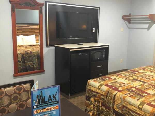 La Mirage Inn LAX Airport : photo 2 de la chambre chambre lit king-size - fumeurs