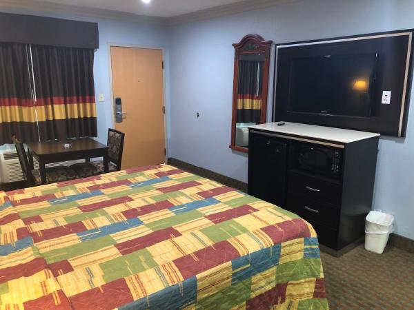 La Mirage Inn LAX Airport : photo 6 de la chambre chambre lit king-size - fumeurs