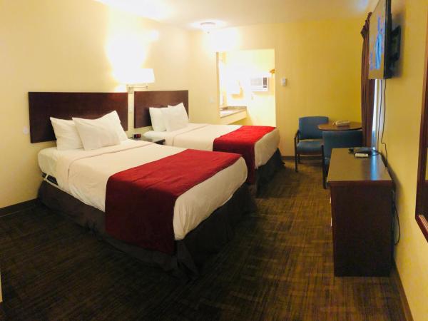 Kings Motor Inn : photo 3 de la chambre chambre avec 2 grands lits queen-size