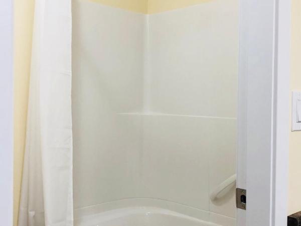 Kings Motor Inn : photo 6 de la chambre chambre lit queen-size